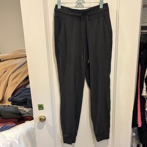 lululemon athletica women’s Charcoal Joggers